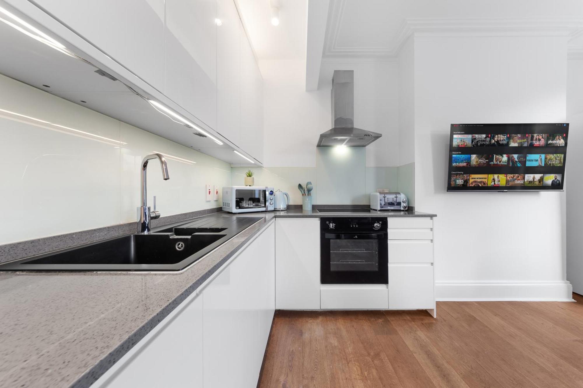 Luxury 4 Bedroom Flat With Stunning Shard View From Terrace In Central London! Next To Station, Sleeps 9 Εξωτερικό φωτογραφία