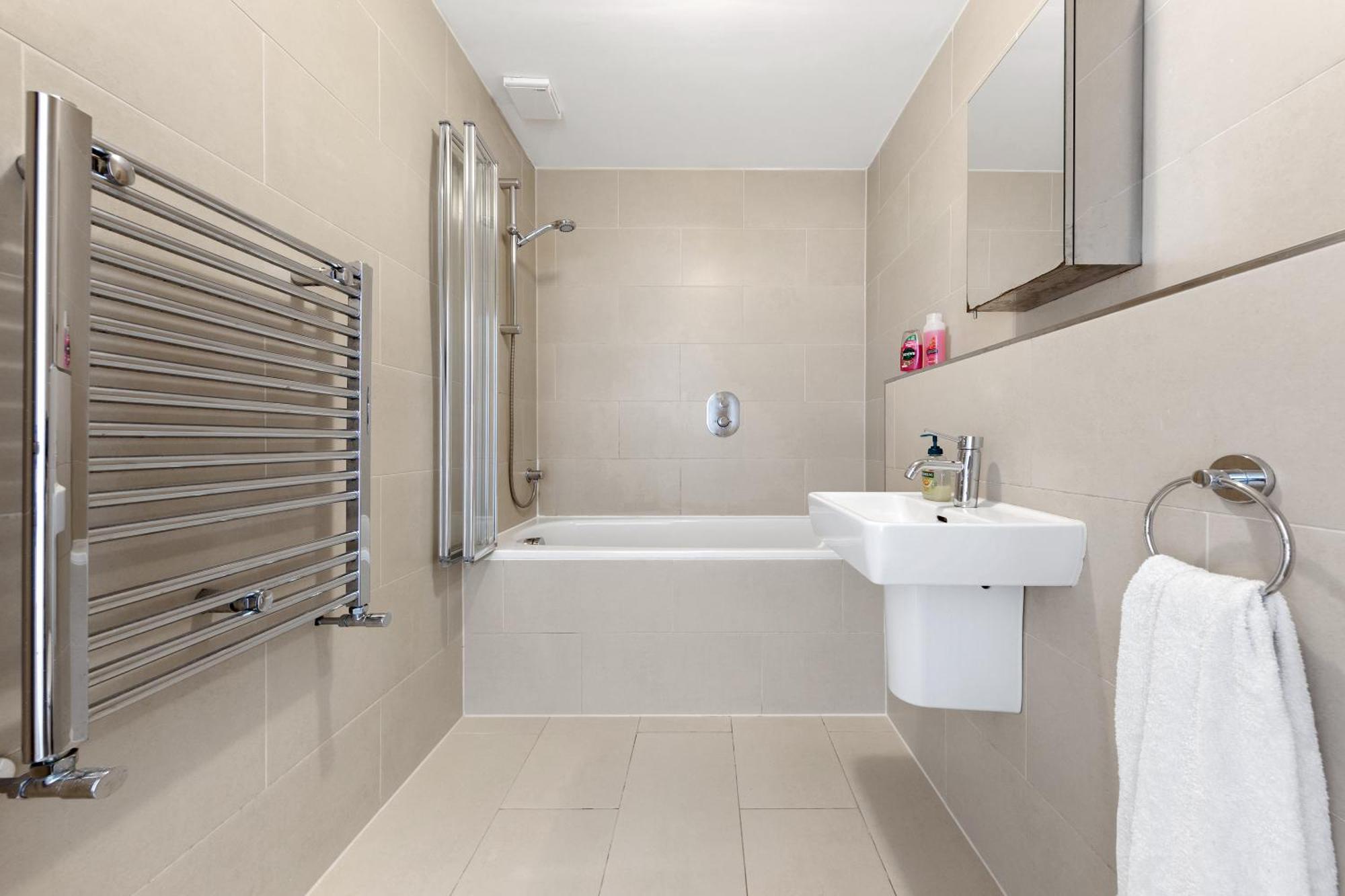 Luxury 4 Bedroom Flat With Stunning Shard View From Terrace In Central London! Next To Station, Sleeps 9 Εξωτερικό φωτογραφία