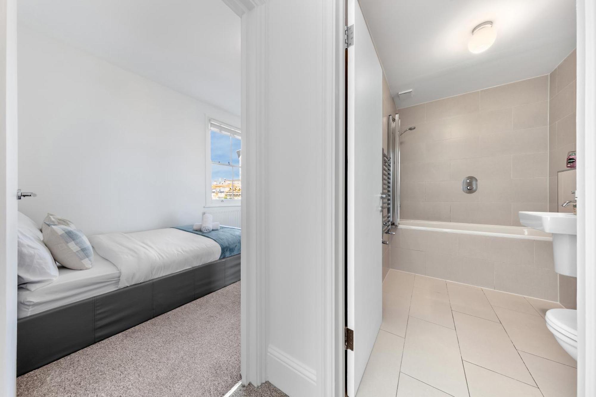 Luxury 4 Bedroom Flat With Stunning Shard View From Terrace In Central London! Next To Station, Sleeps 9 Εξωτερικό φωτογραφία