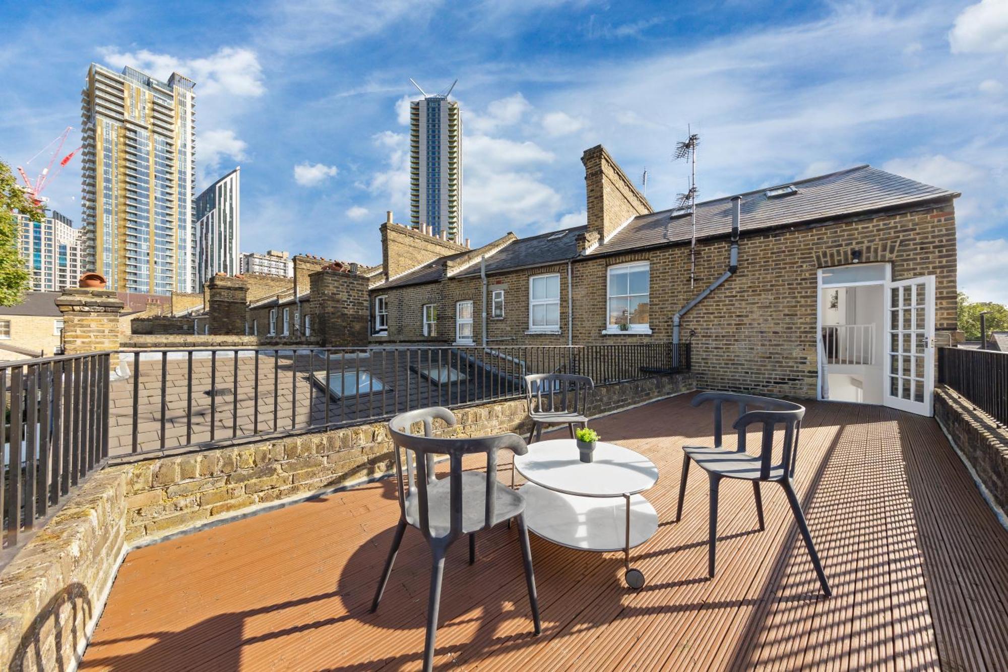 Luxury 4 Bedroom Flat With Stunning Shard View From Terrace In Central London! Next To Station, Sleeps 9 Εξωτερικό φωτογραφία