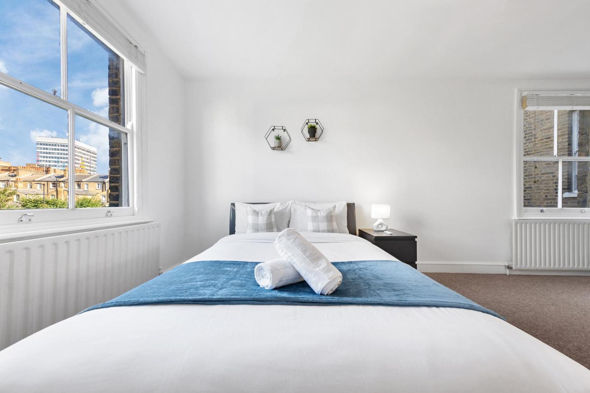 Luxury 4 Bedroom Flat With Stunning Shard View From Terrace In Central London! Next To Station, Sleeps 9 Εξωτερικό φωτογραφία