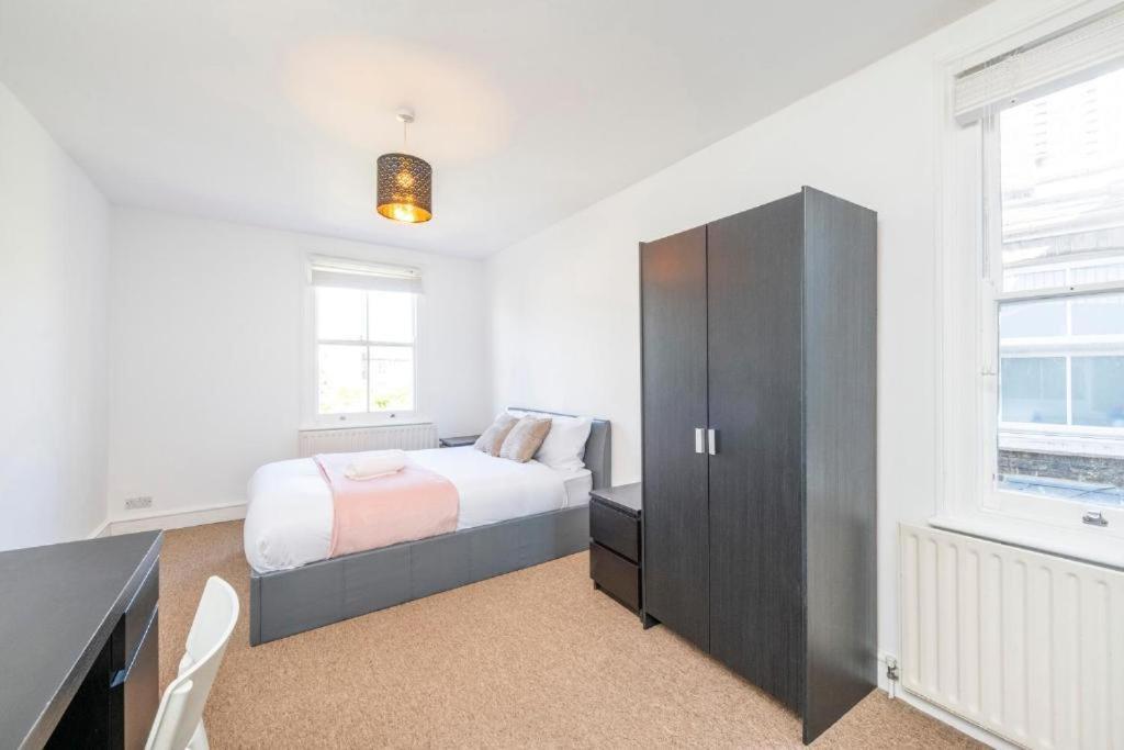 Luxury 4 Bedroom Flat With Stunning Shard View From Terrace In Central London! Next To Station, Sleeps 9 Δωμάτιο φωτογραφία